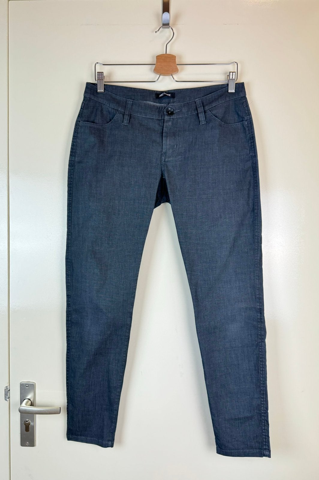 ARC'TERYX A2B outdoor everyday pants trousers cotton S-M, Maat 38/40 (M), Blauw, Ophalen of Verzenden, Zo goed als nieuw
