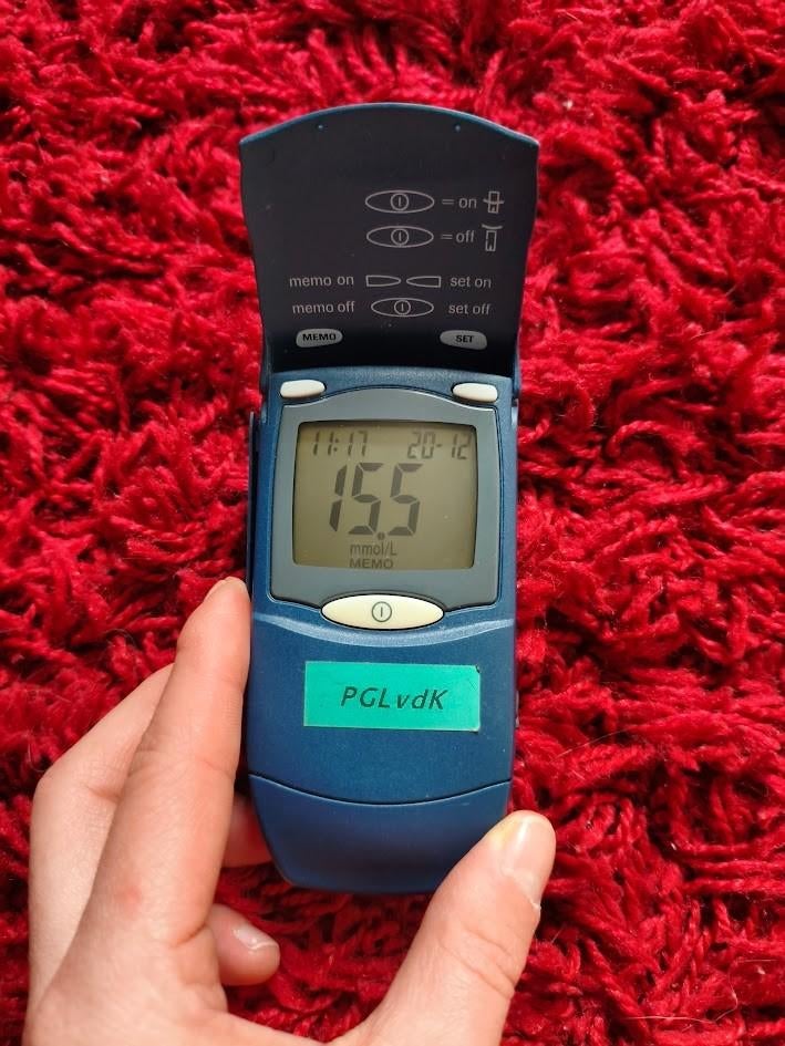 Accu chek advantage bloed glucose meter, Diversen, Verzenden, Gebruikt