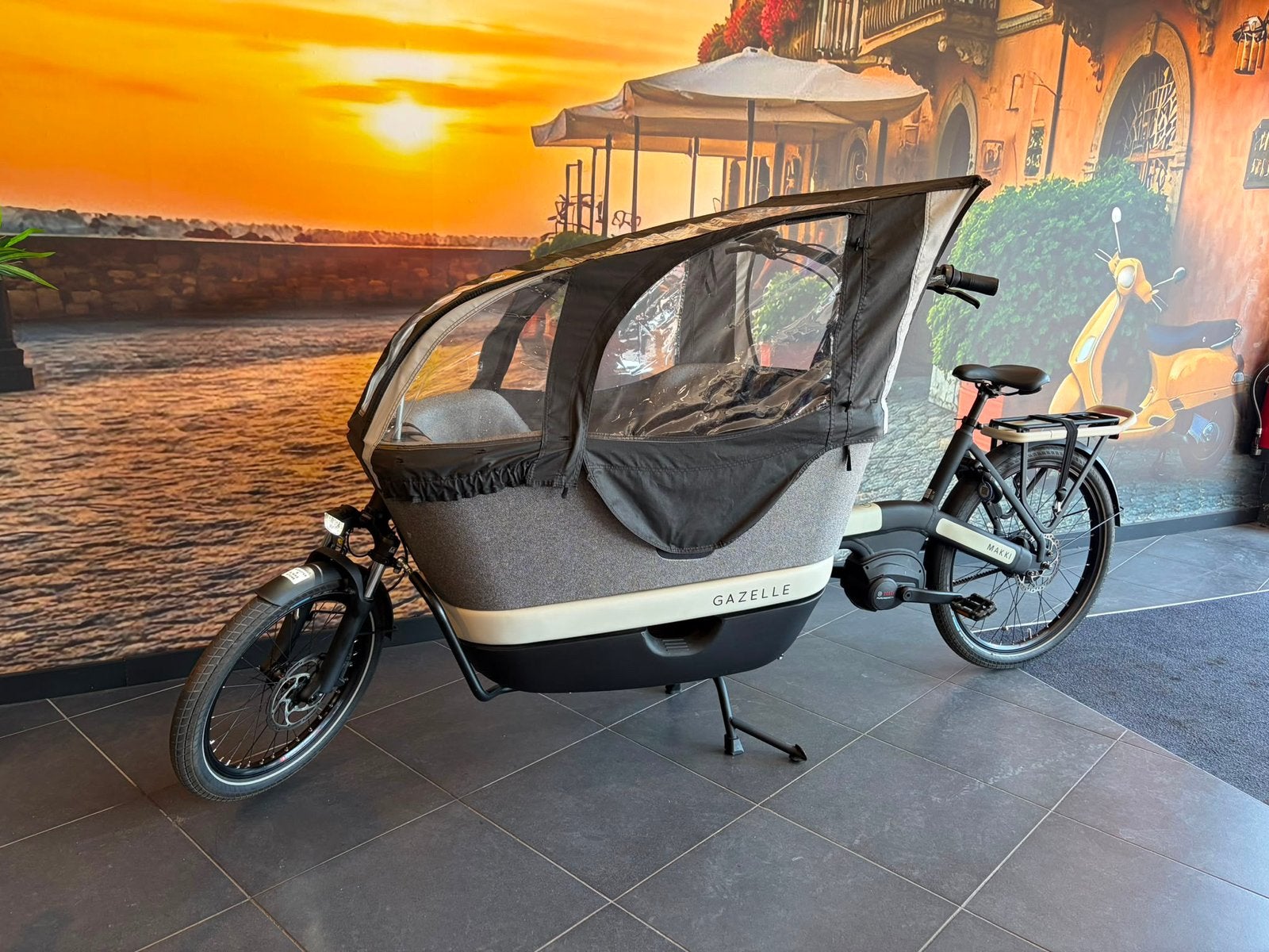 ❗️Gazelle Makki Load NIEUWSTAAT  500wh 12 MAAND GARANTIE❗️, Fietsen en Brommers, Fietsen | Bakfietsen, 3 kinderen, Huif, Ophalen of Verzenden