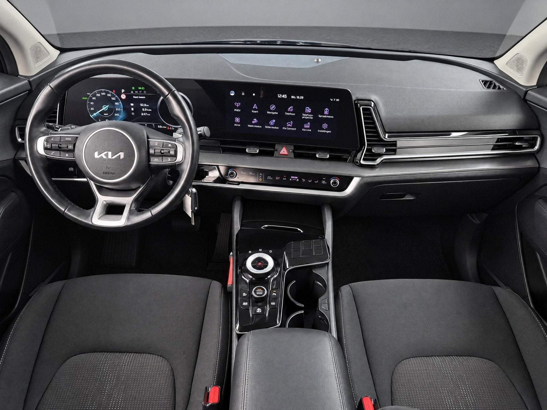 Kia Sportage 1.6 T-GDi Plug-in Hybrid AWD DynamicLine |NAP|, Auto's, Automaat, Stof, Gebruikt, 4 cilinders