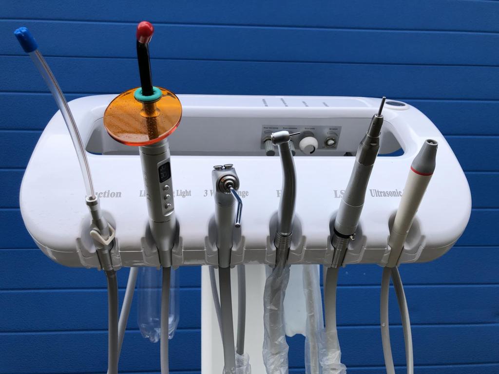 Nieuwe dental unit scaler curing light 3 weg spuit, Niet ingevuld, Niet ingevuld, Nieuw, Ophalen of Verzenden