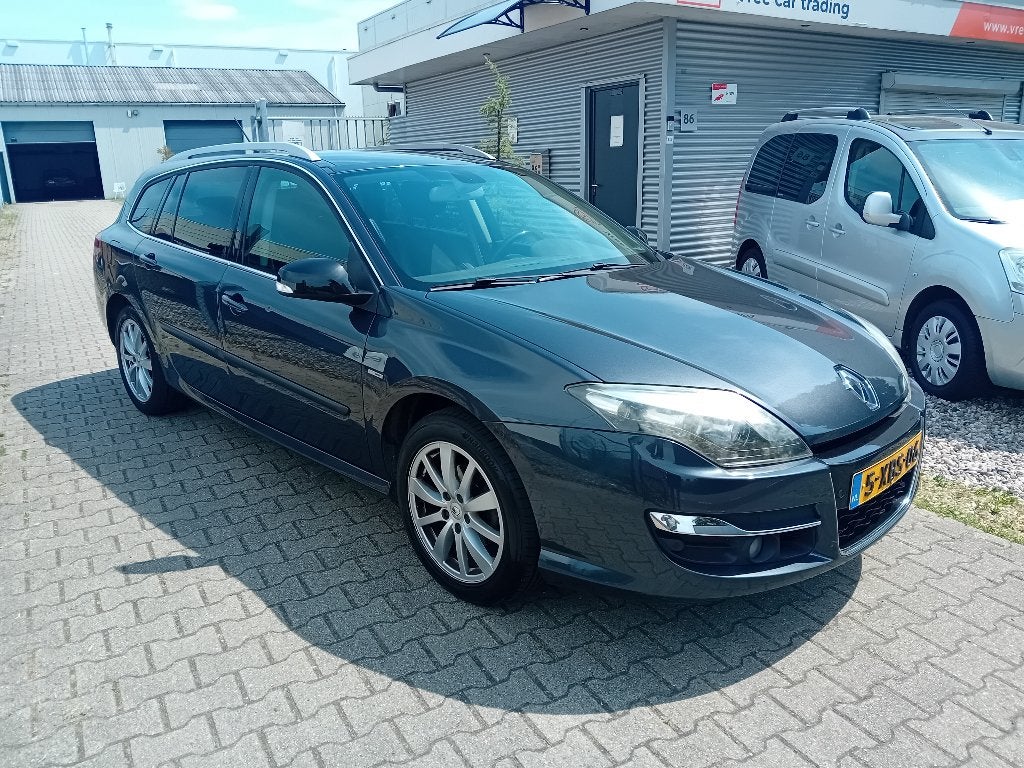 Renault Laguna 1.5 DCI 81KW Estate 2014 Grijs NIEUWE APK!!, Auto's, Voorwielaandrijving, 4 cilinders, Leder en Stof, 23 km/l