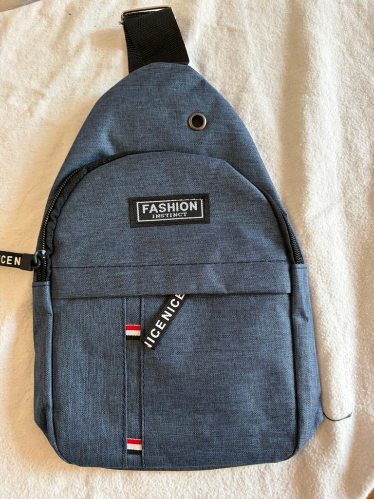 Nieuwe crossbody schoudertas van het merk Fashion Instinct., Ophalen of Verzenden, Zo goed als nieuw, Overige merken