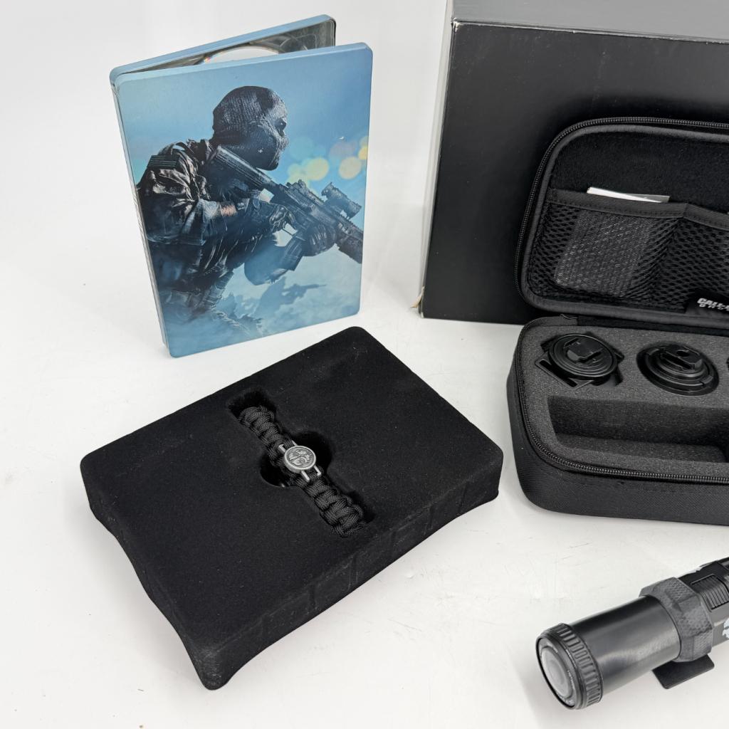 Call Of Duty: Ghosts - Prestige Edition (XBOX 360), Microsoft, Gebruikt, Support@microsoft.com, Microsoft Corporation
One Microsoft Way
Redmond, WA 98052-6399
USA