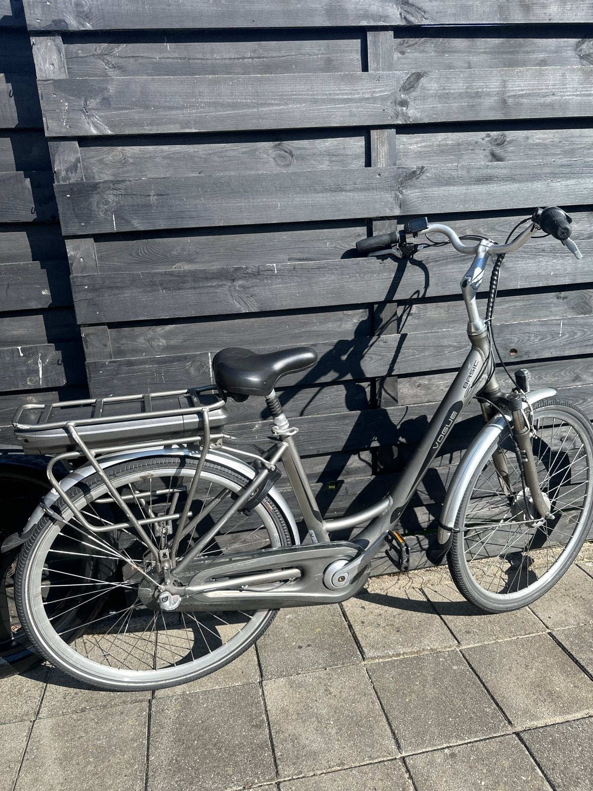 Vogue Basic elektrische fiets - Grijs, Fietsen en Brommers, Elektrische fietsen, Overige merken, Gebruikt, Ophalen of Verzenden