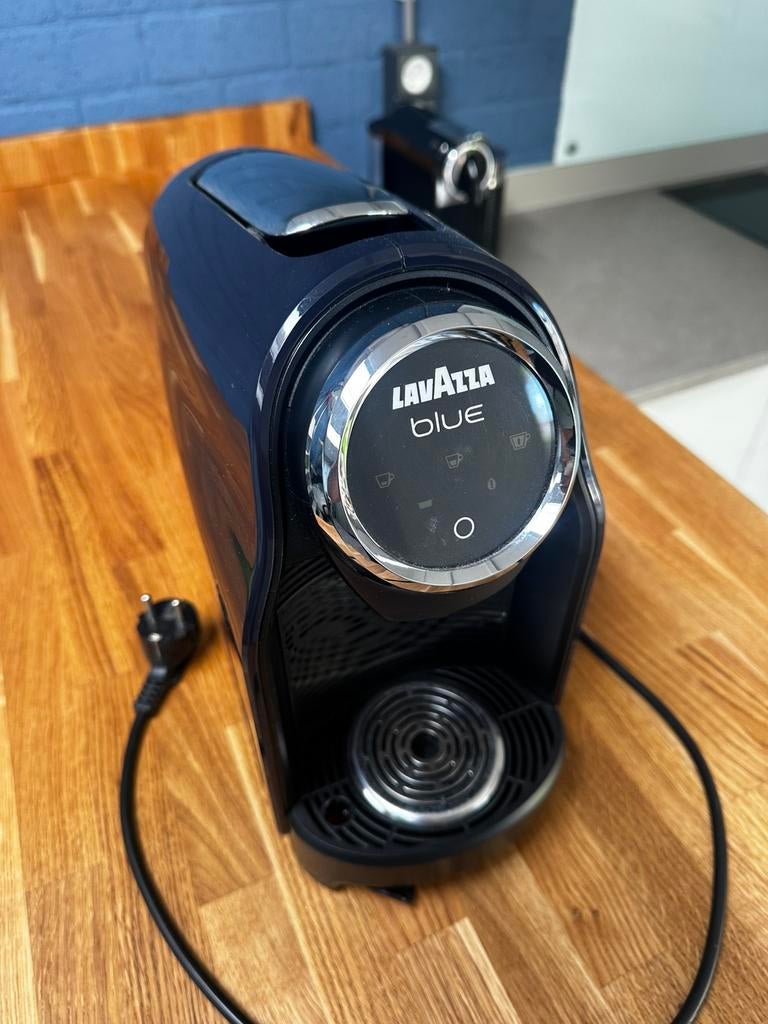 lavazza blue werkelijk zgan! 100cups gebruikt!, Witgoed en Apparatuur, Koffiemachine, Ophalen of Verzenden, Zo goed als nieuw