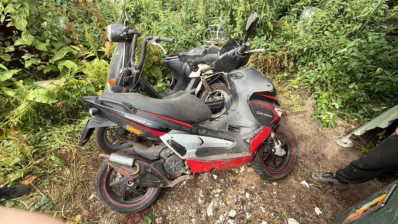 Gilera Runner, Ophalen, Zo goed als nieuw, Benzine