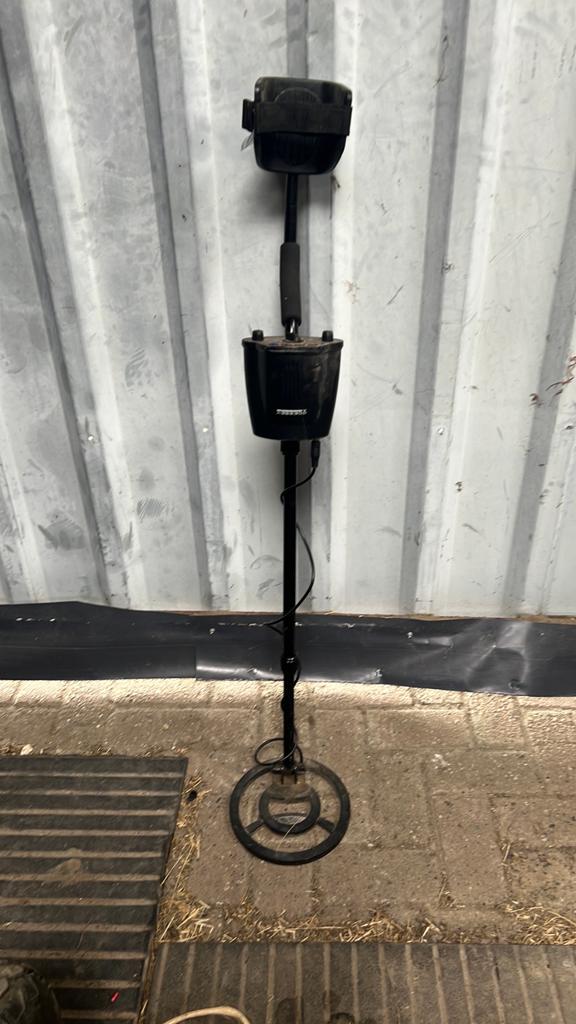 Gebruikte Metaaldetector - Ideaal voor beginners, Overige merken, Gebruikt, Ophalen of Verzenden, 30 cm of minder