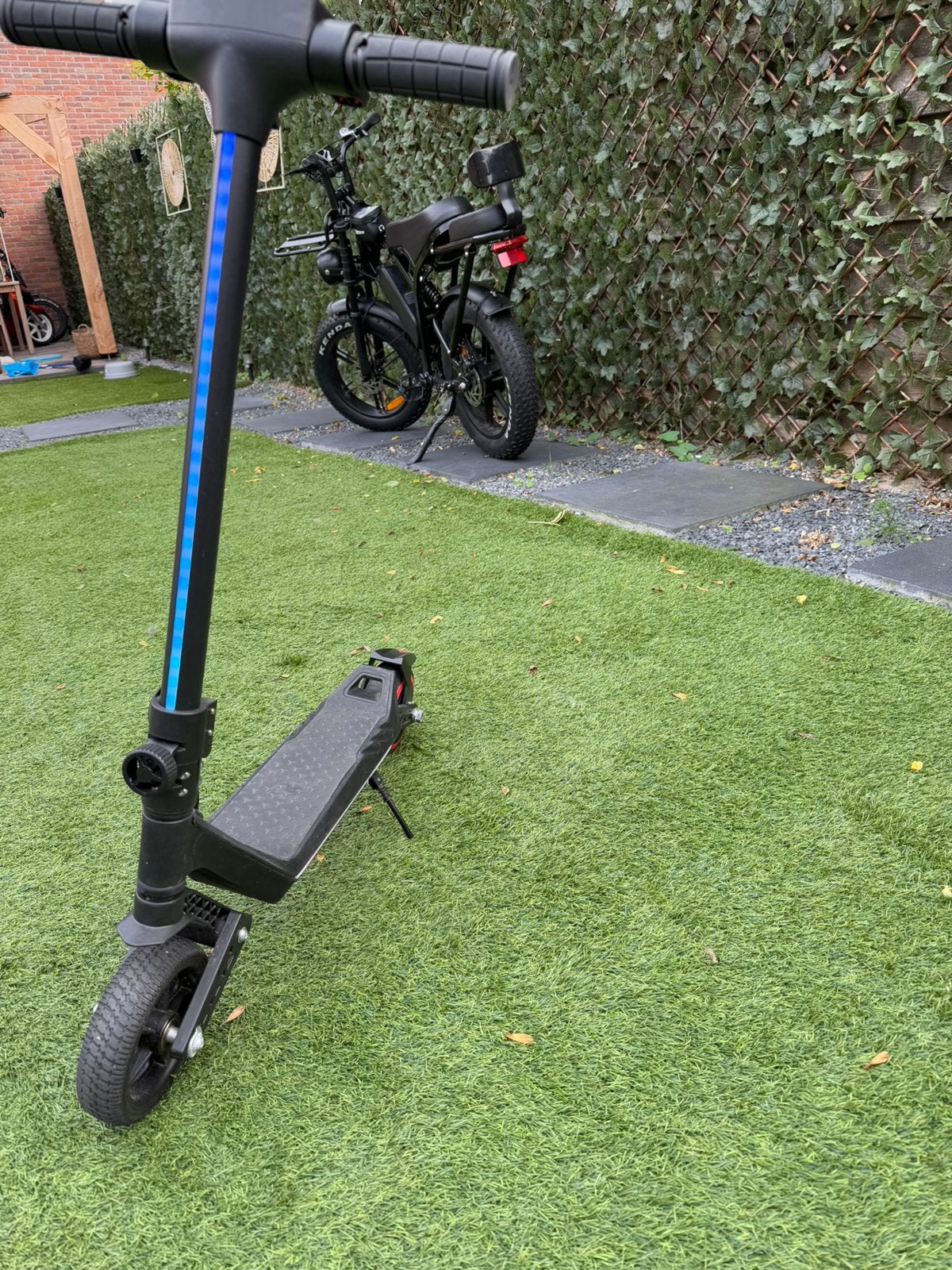 Electrice kinder step, Fietsen en Brommers, Ophalen, Zo goed als nieuw, Gewone step