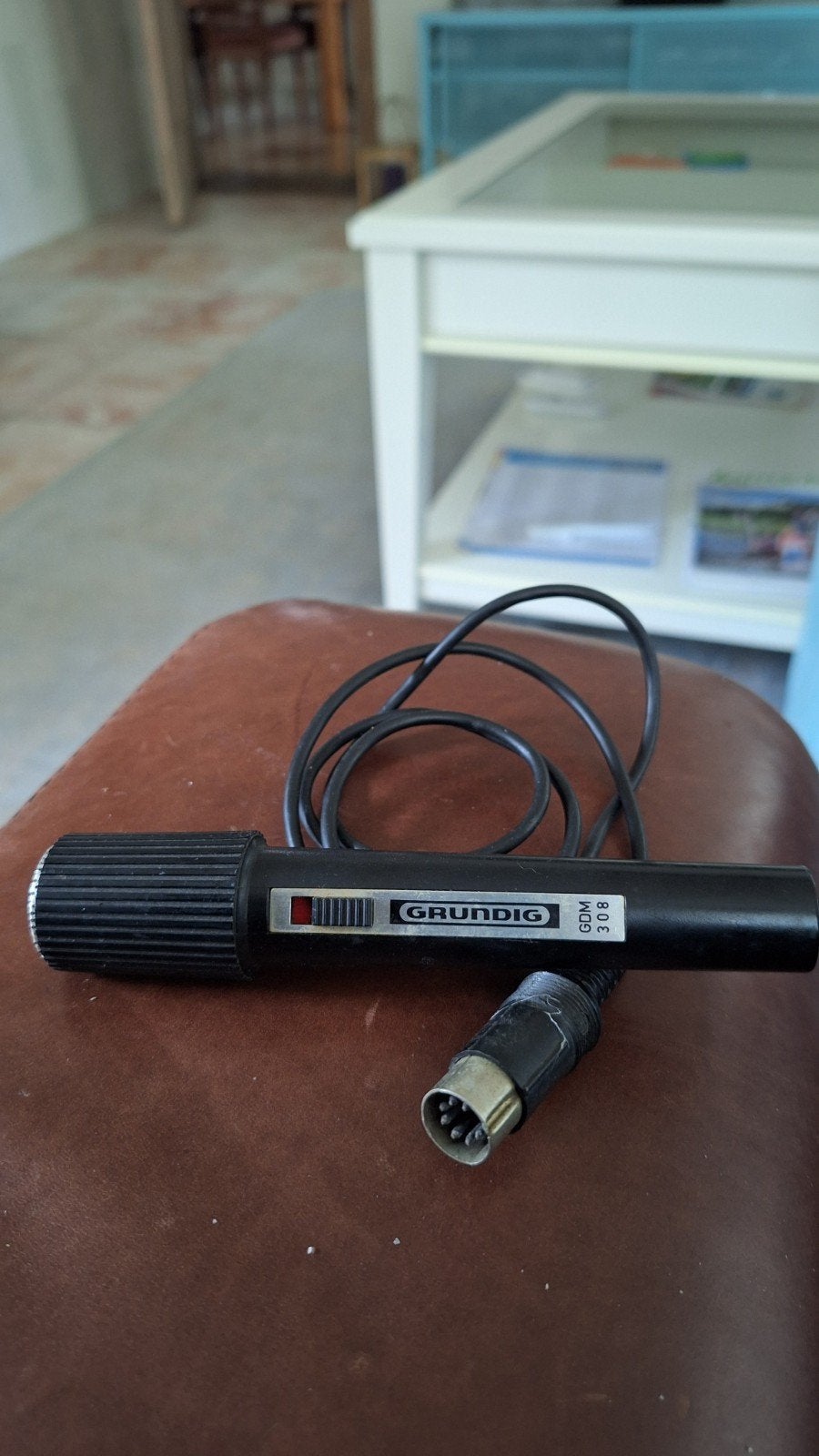 Vintage Grundig GDM 308 microfoon, Ophalen of Verzenden, Gebruikt, Instrumentmicrofoon