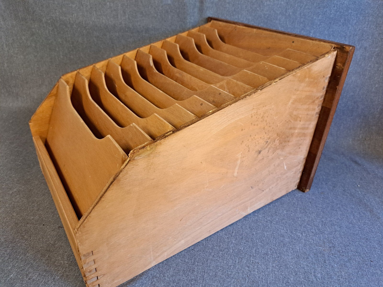 Grote houten documentenorganizer gemaakt van een oude lade, Sba@, Sba, Minder dan 50 cm, 1103bg