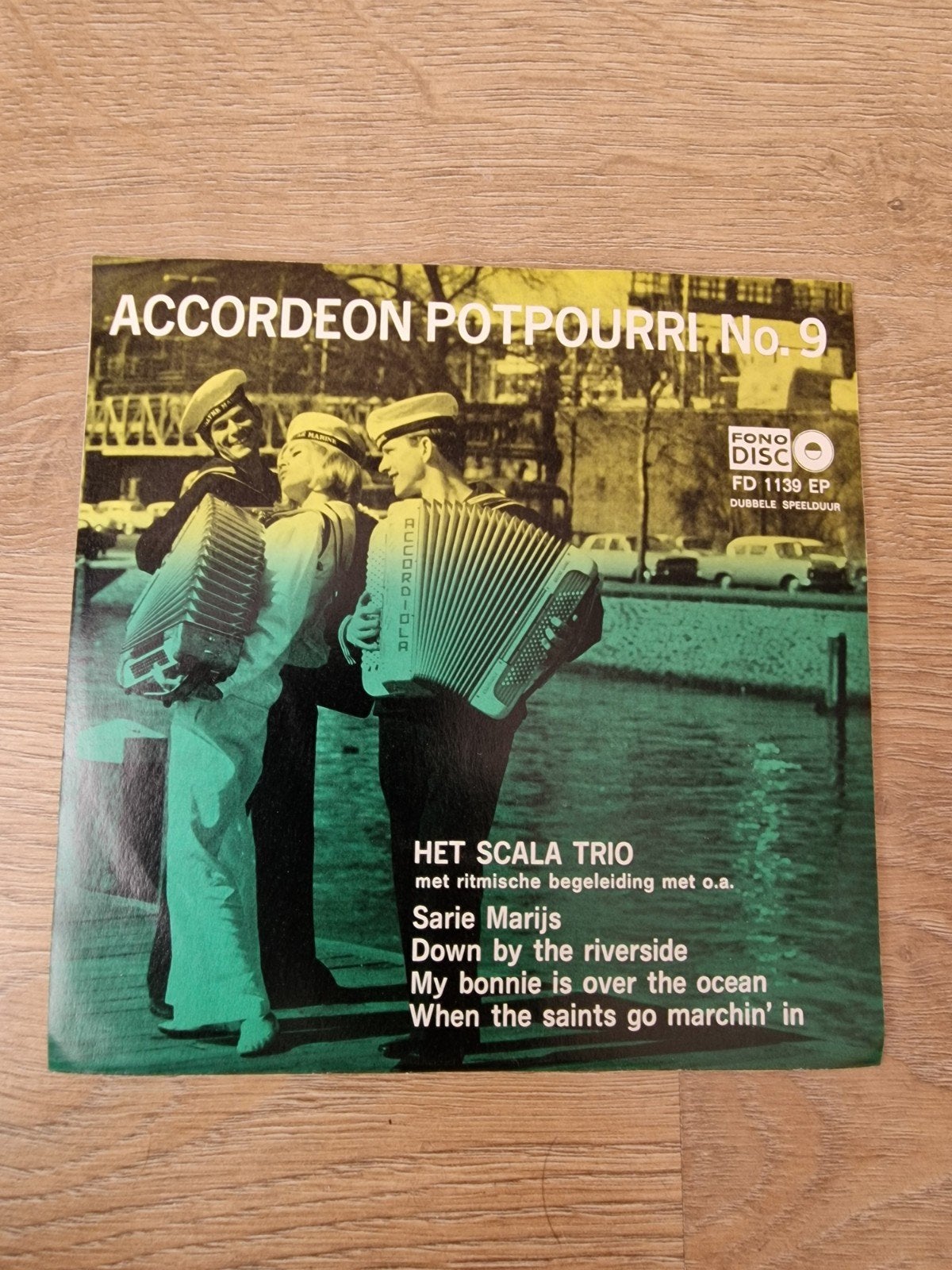Wii Console met 3 spellen: Driver, Wii Play, Mario & Sonic, Avontuur en Actie, Gebruikt, Vanaf 18 jaar, Eén computer