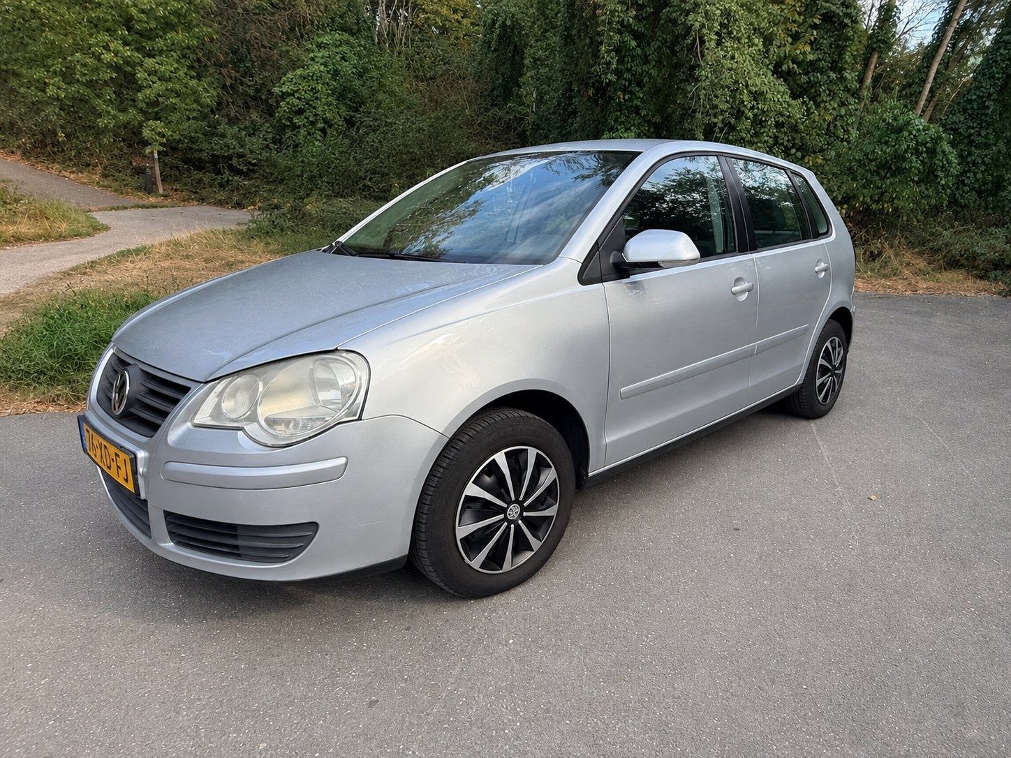 Volkswagen Polo 1.4 16V 80PK - airco - cruise  - APK 06-2027, Auto's, Volkswagen, Voorwielaandrijving, 4 cilinders, Handgeschakeld