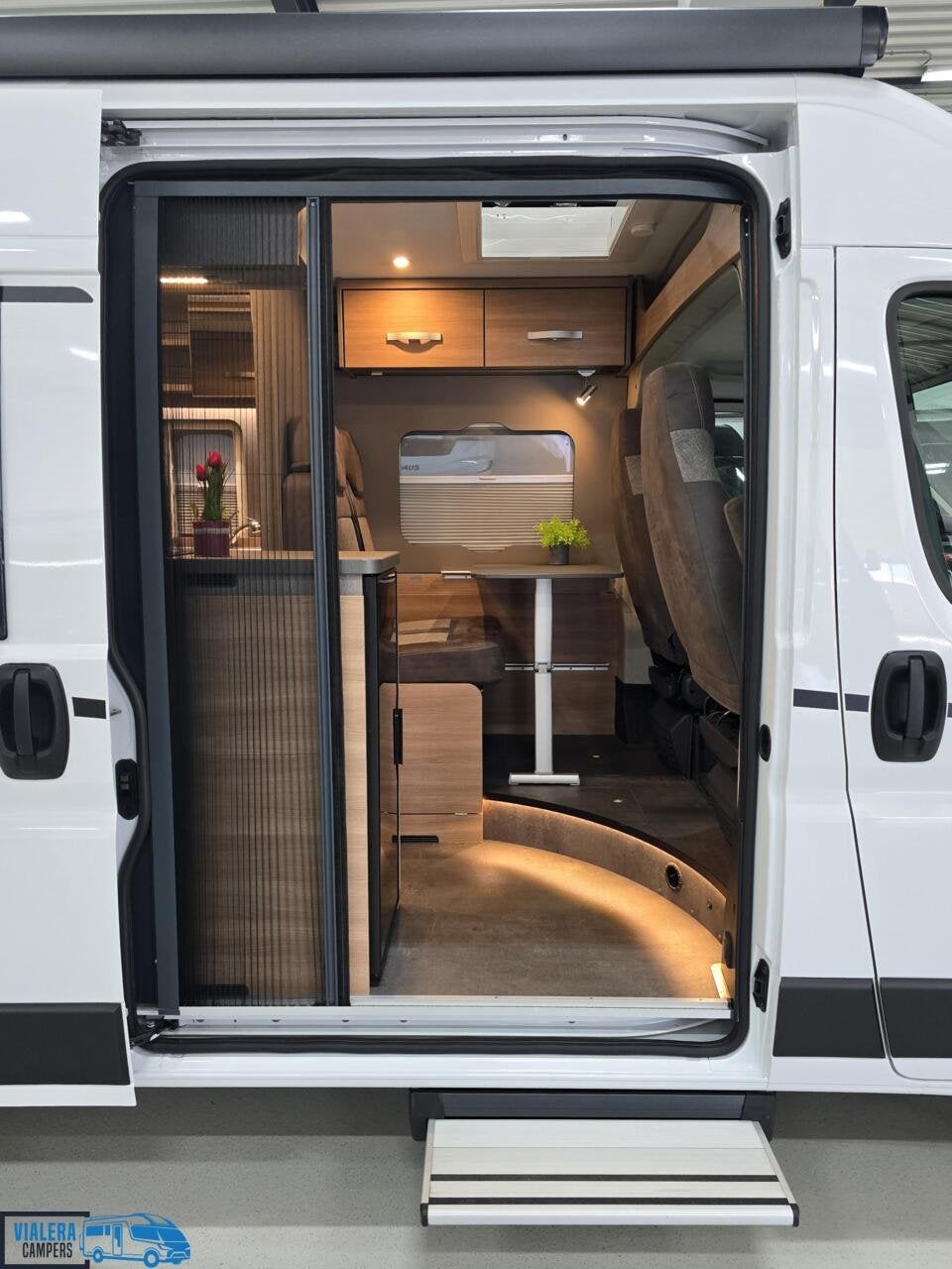 Caravans And Camping Dethleffs