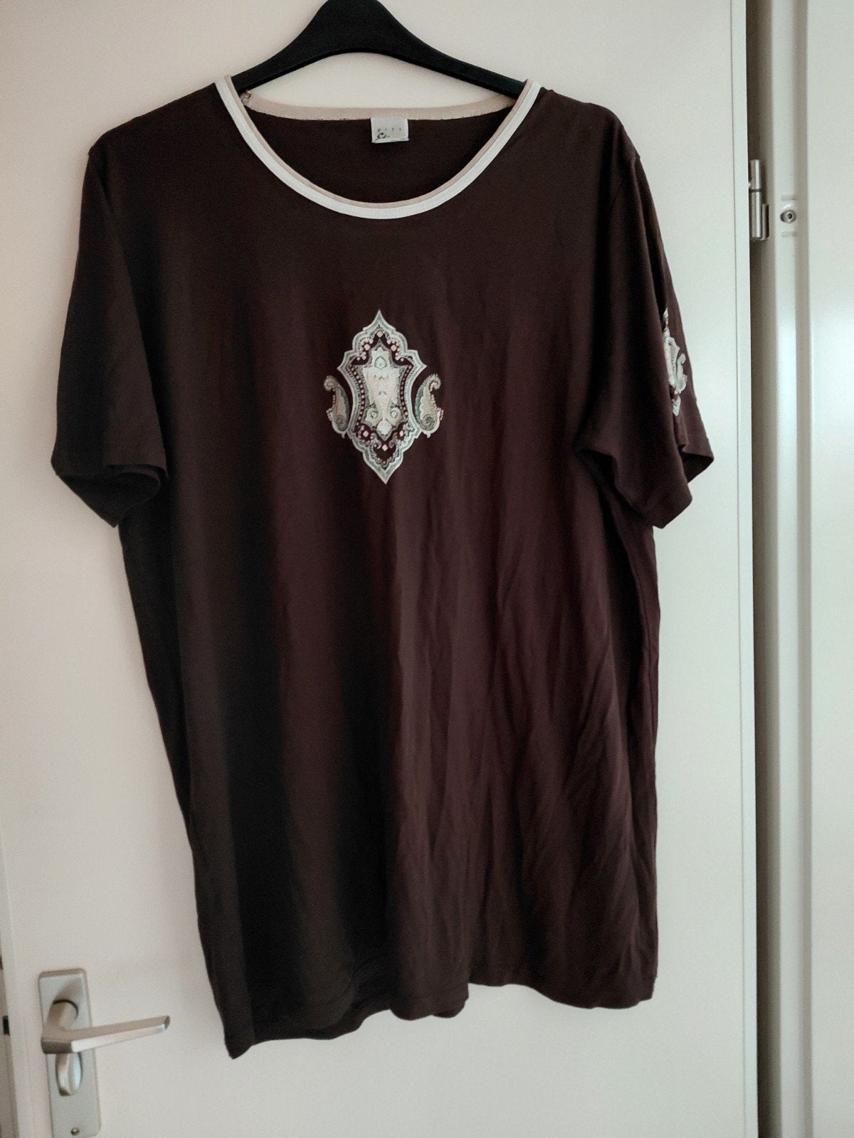 Bruin shirt maat 52 gedragen, Ophalen of Verzenden, Gedragen, Bruin, Shirt of Top