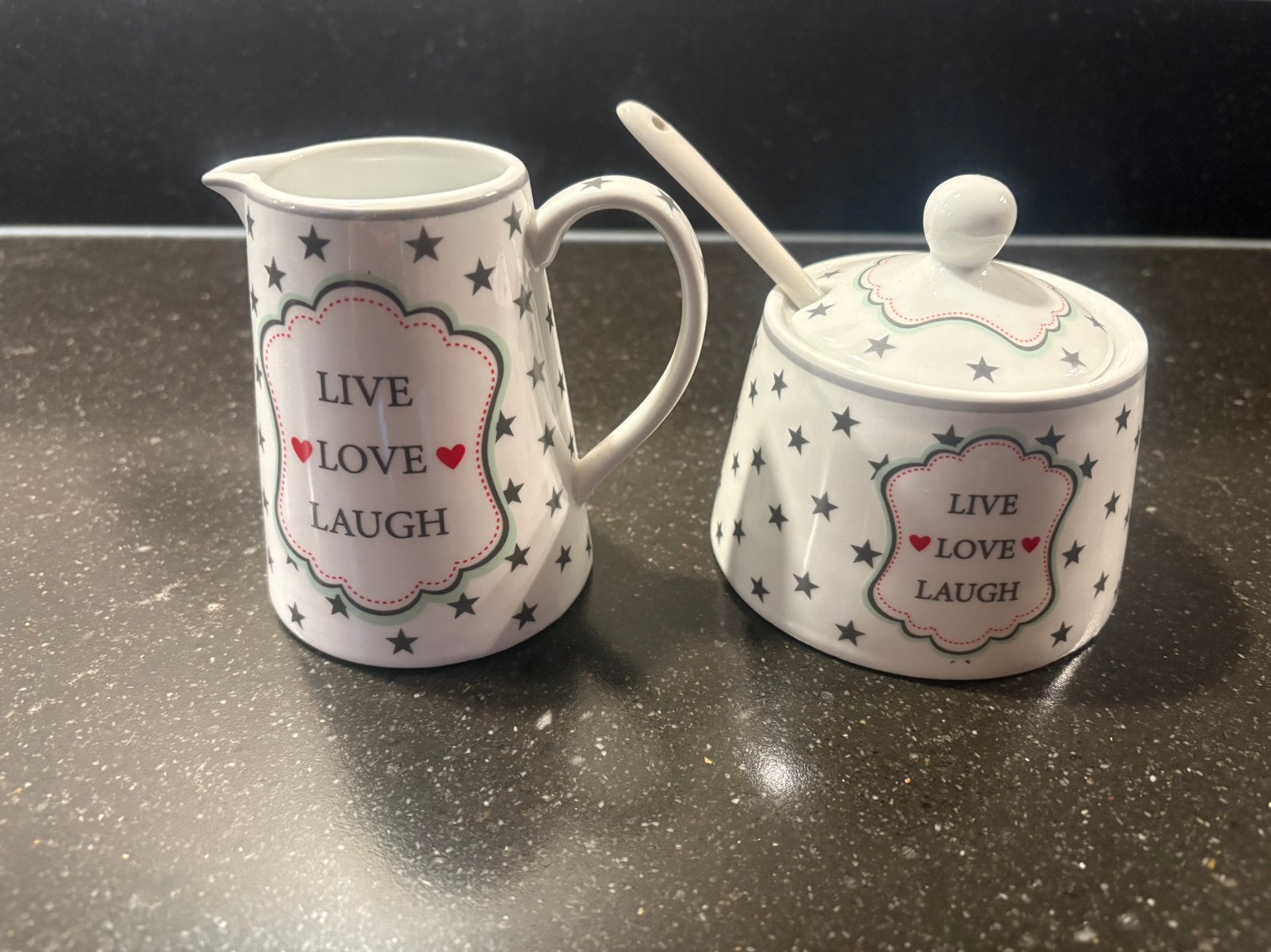 Suiker en melkkan Happy Mugs, Ophalen of Verzenden, Zo goed als nieuw, Overige stijlen, Overige typen