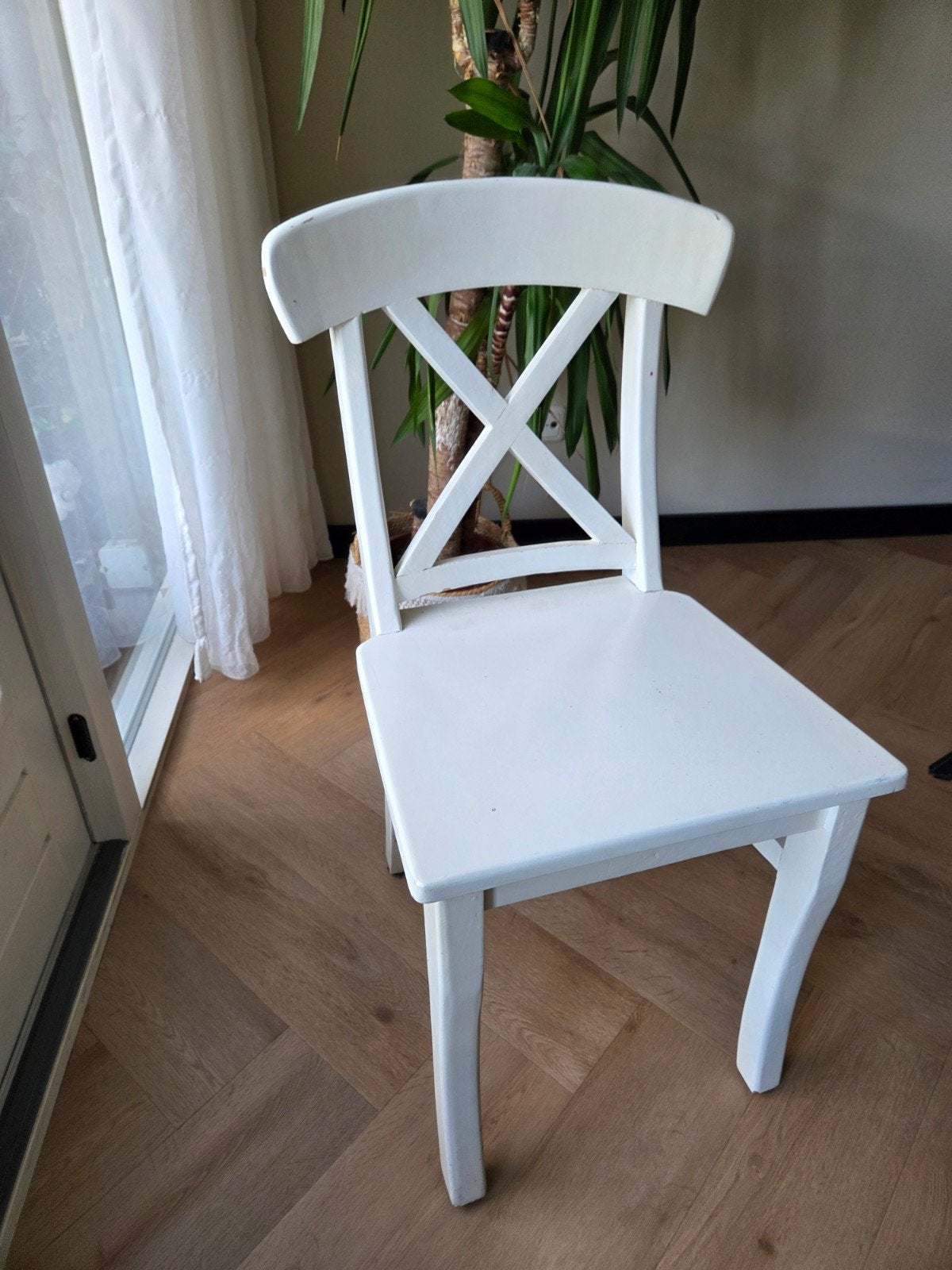 stoel karwei, Ophalen, Gebruikt, Wit, Eén