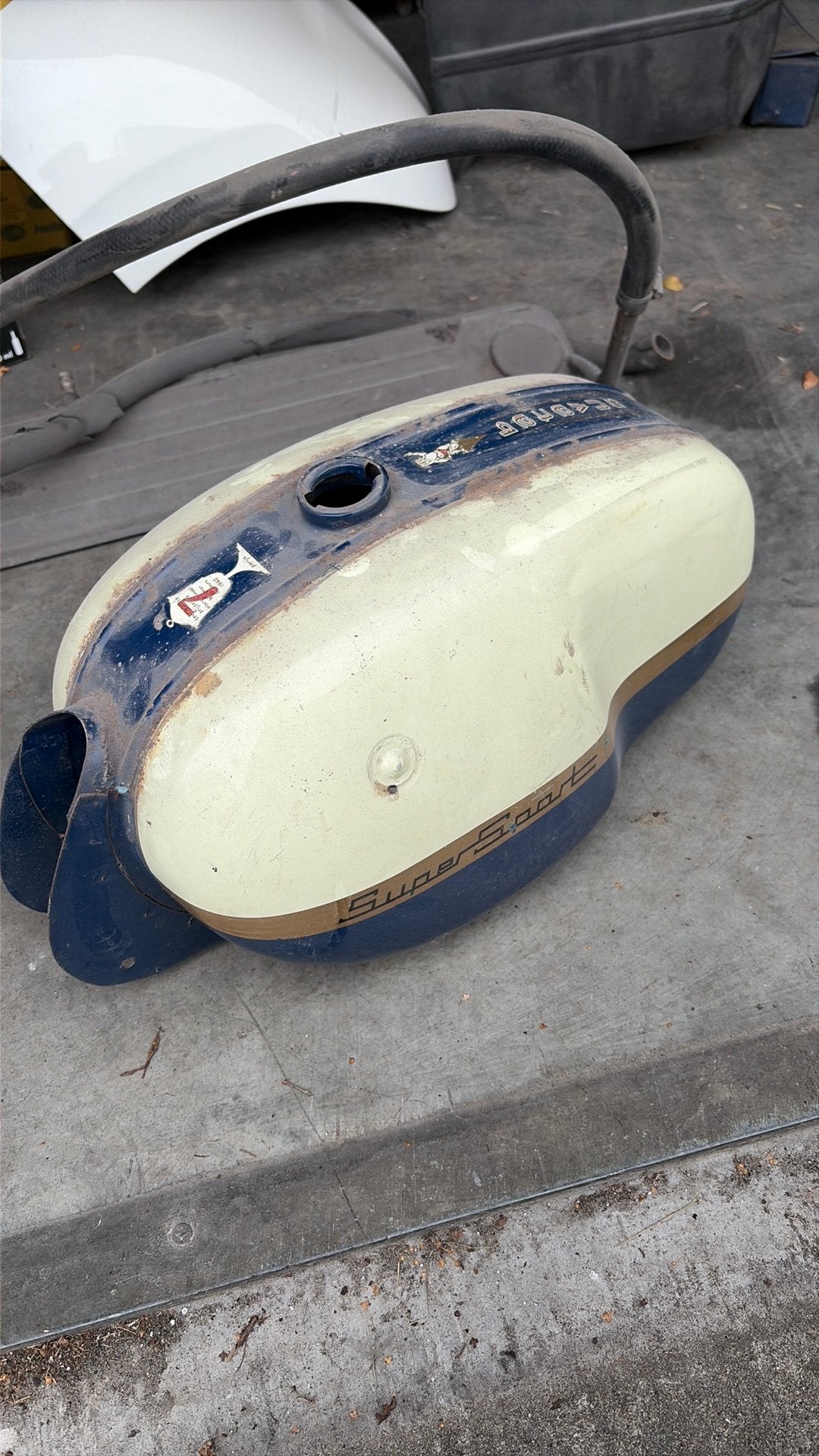 Oude brommertank van batavus supersport. Rond 1960, Ophalen, Zo goed als nieuw, Tank, Batavus
