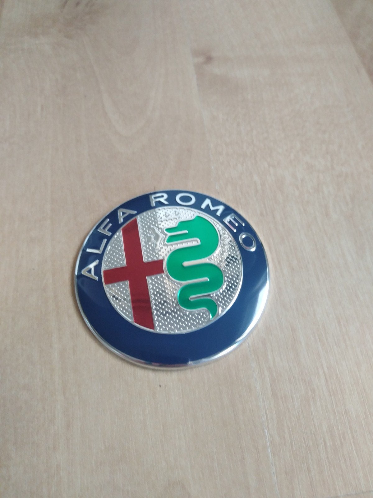 alfa Romeo embleem set new style 74 mm, Auto diversen, Ophalen of Verzenden