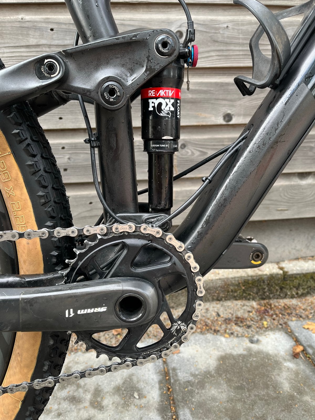 Foto 4 van Trek Top Fuel 9.8 Carbon Mountainbike