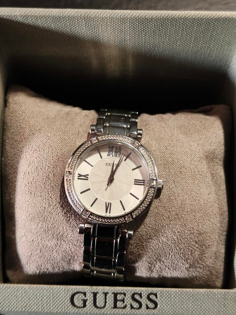 Guess W0767L1 Park Ave South horloge - Zilver, Ophalen of Verzenden, Zo goed als nieuw, Staal, Guess