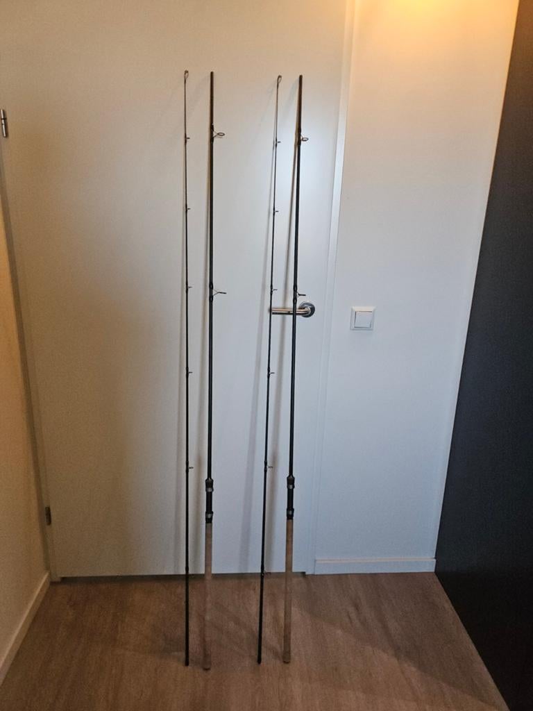 2x Korum Omega 11,6ft 1,25 lb met Sonik Xtractor pro 5000, Watersport en Boten, Ophalen, Zo goed als nieuw