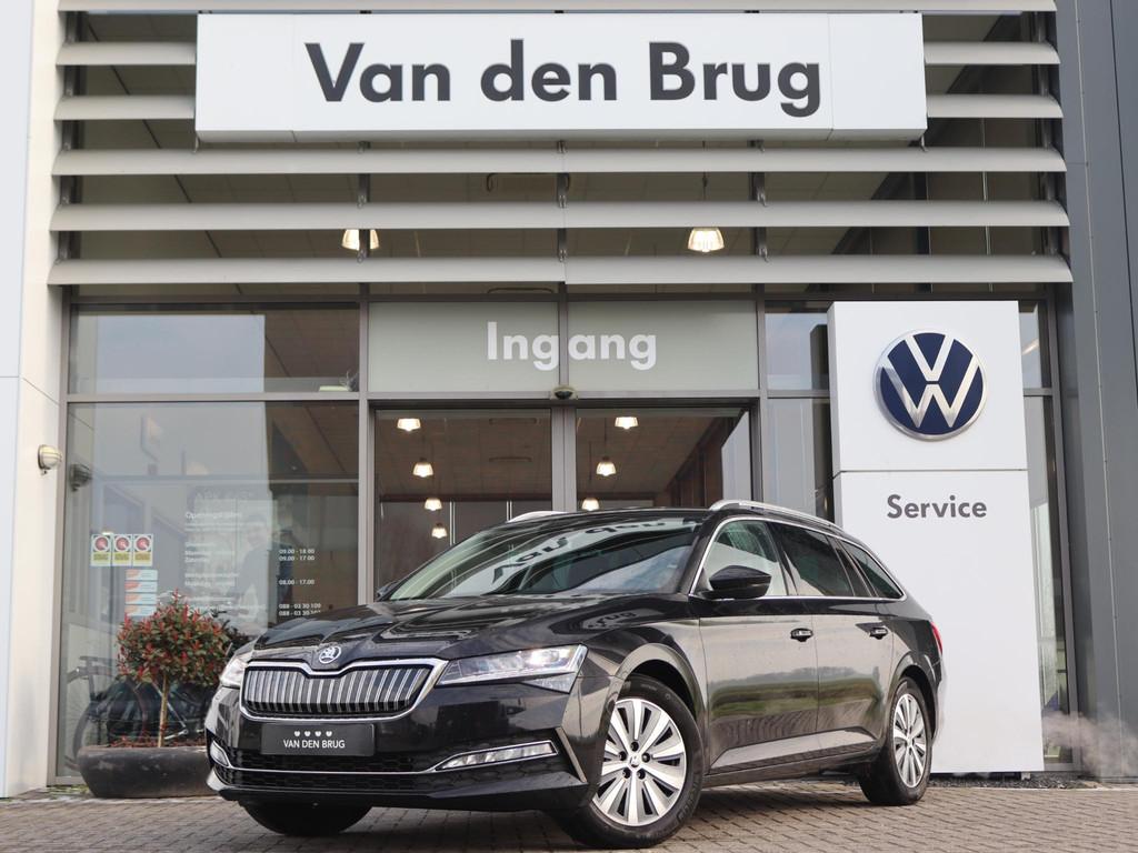 Skoda Superb Combi 1.4 TSI iV 218 pk DSG Style | Trekhaak zw, Stof, Gebruikt, 4 cilinders, Hybride Elektrisch/Benzine