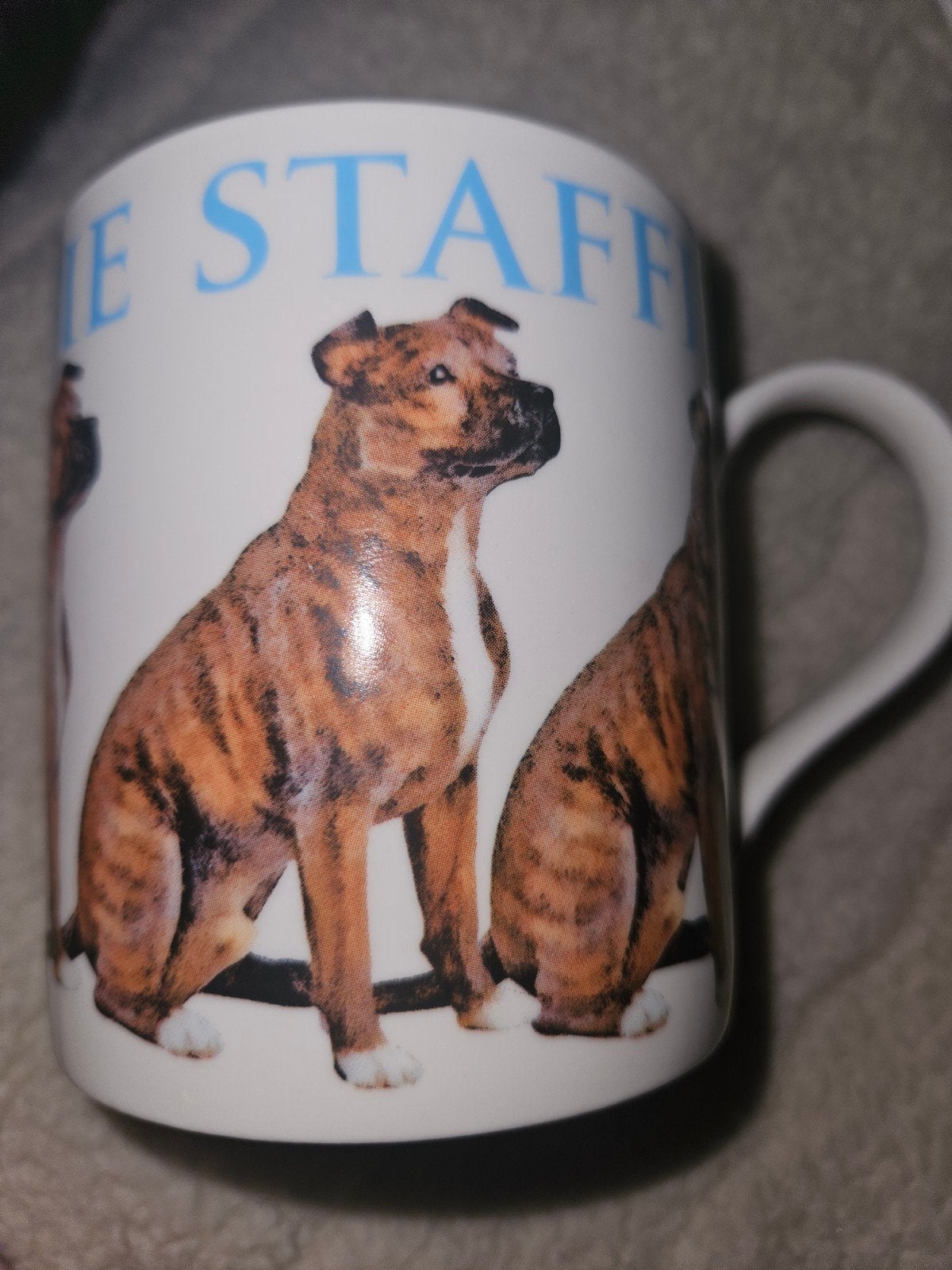 Staffie mok - Staffordshire Bull Terrier, Huis en Inrichting, Keuken | Servies, Ophalen of Verzenden, Gebruikt