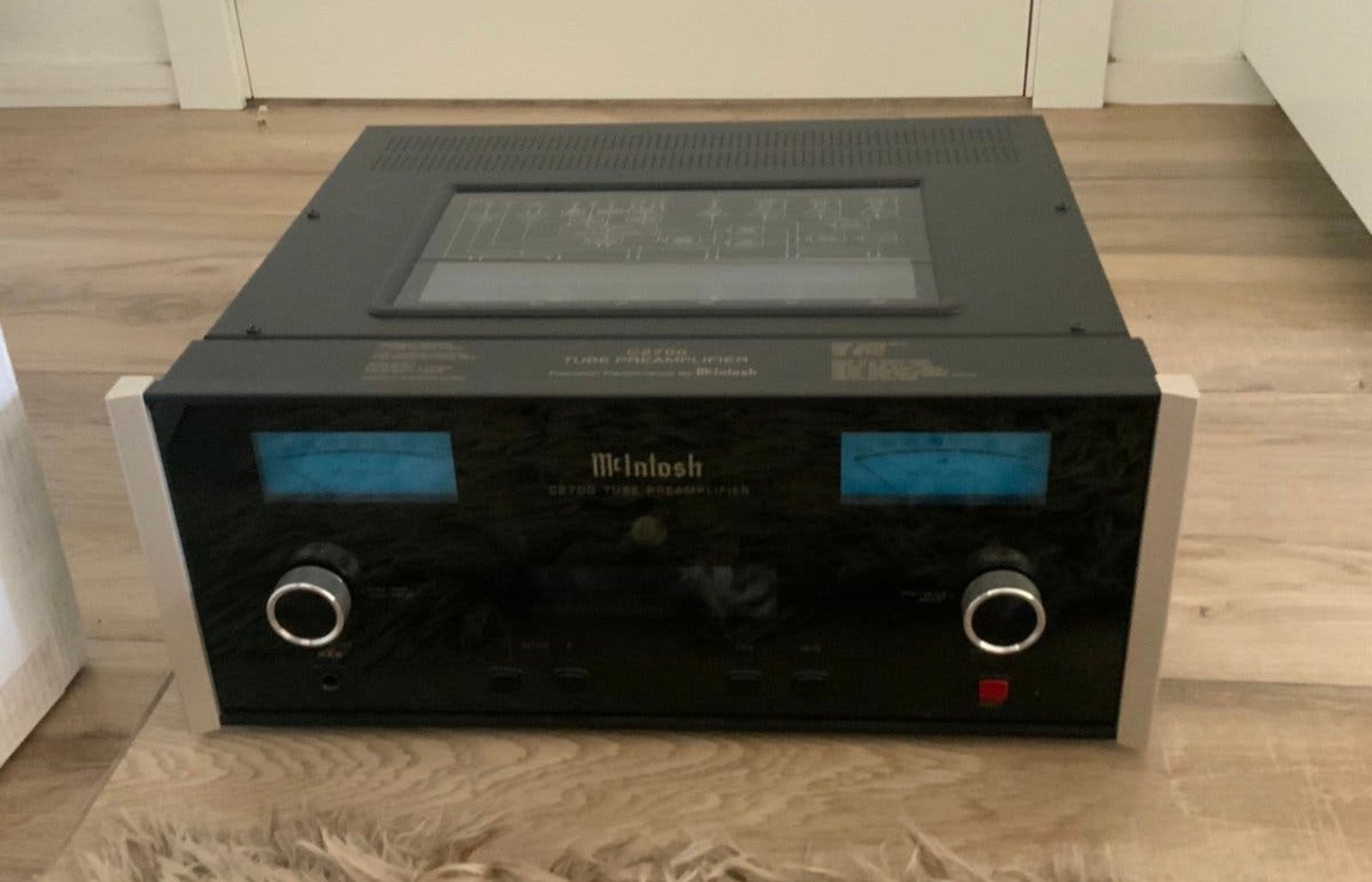 McIntosh C2700, Overige merken, Ophalen of Verzenden, Zo goed als nieuw, 120 watt of meer