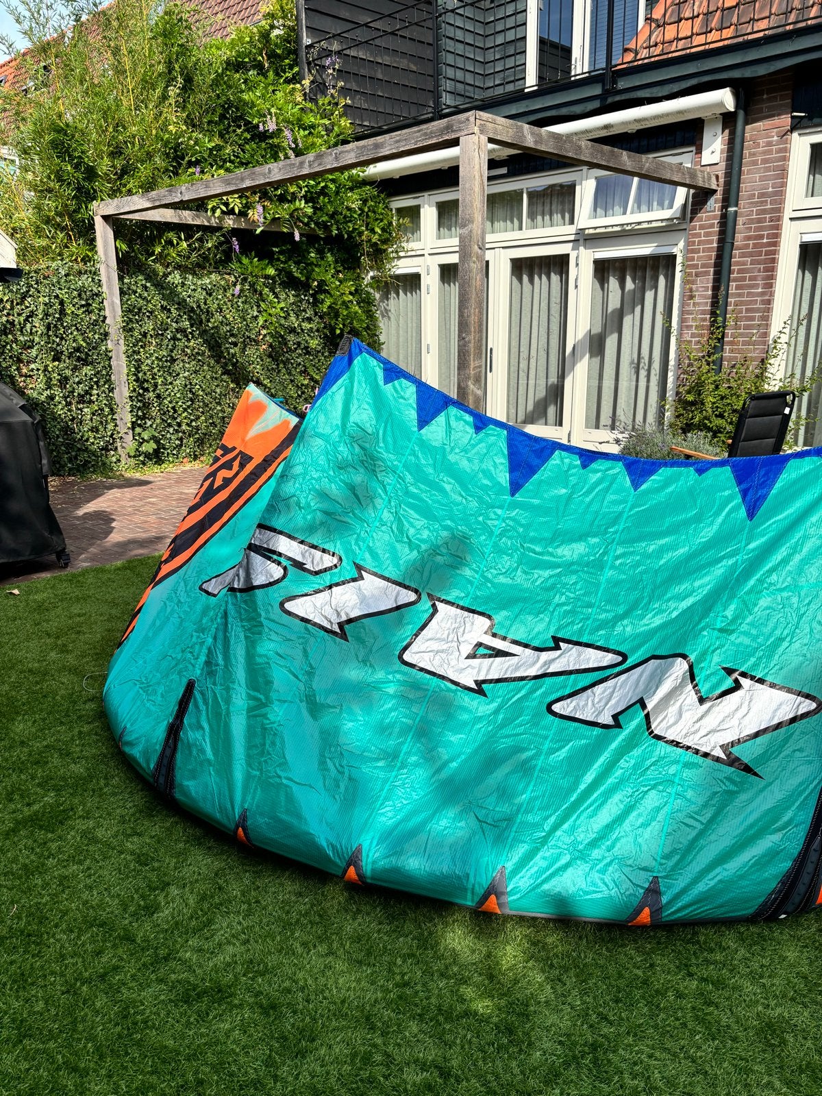 Naish Triad 7.0m² Kitesurf Kite - Zo goed als nieuw, Geen board, Ophalen, Zo goed als nieuw, Kite