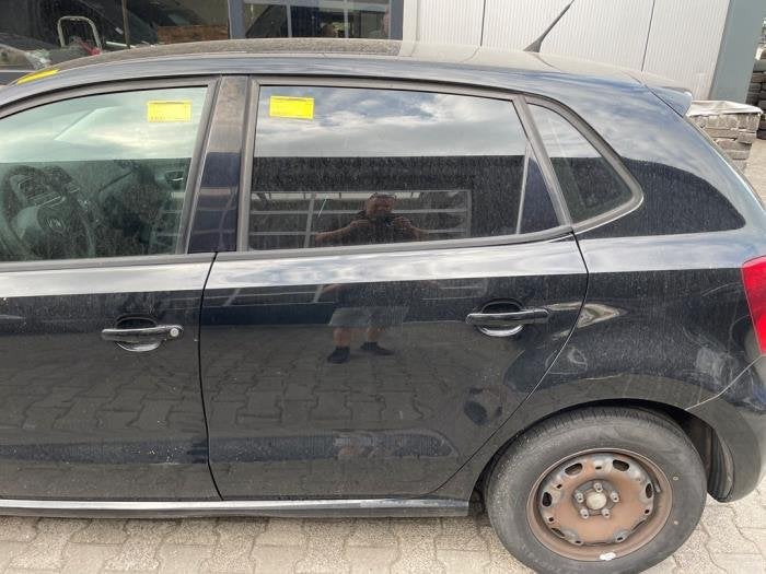 Portier 4Deurs links-achter van een Volkswagen Polo (L041), Gebruikt, -, -, Ophalen of Verzenden