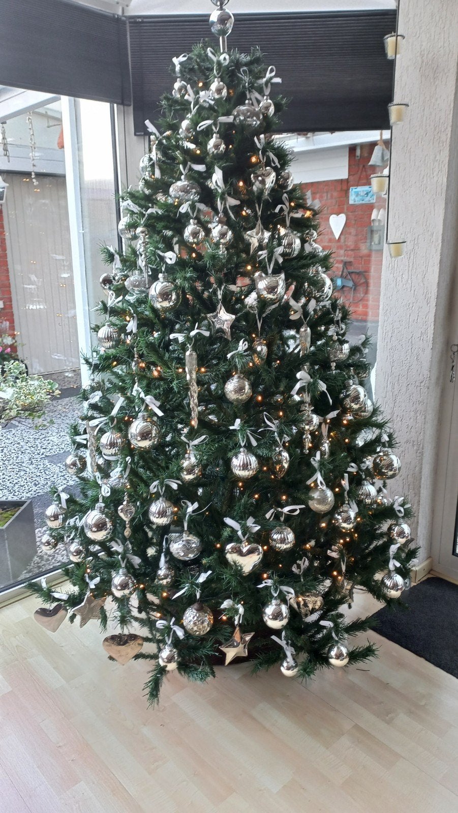 zilveren kerstboomversieringen, Diversen, Ophalen