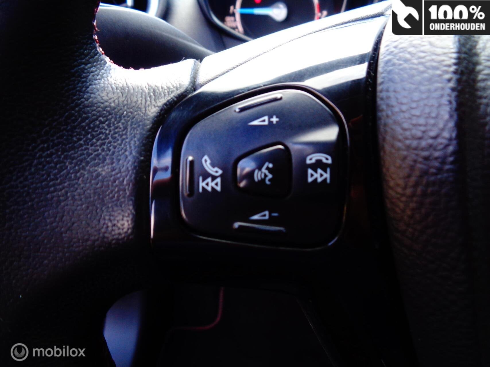 Foto 18 van Ford Fiesta 1.0 EcoBoost Black Edition