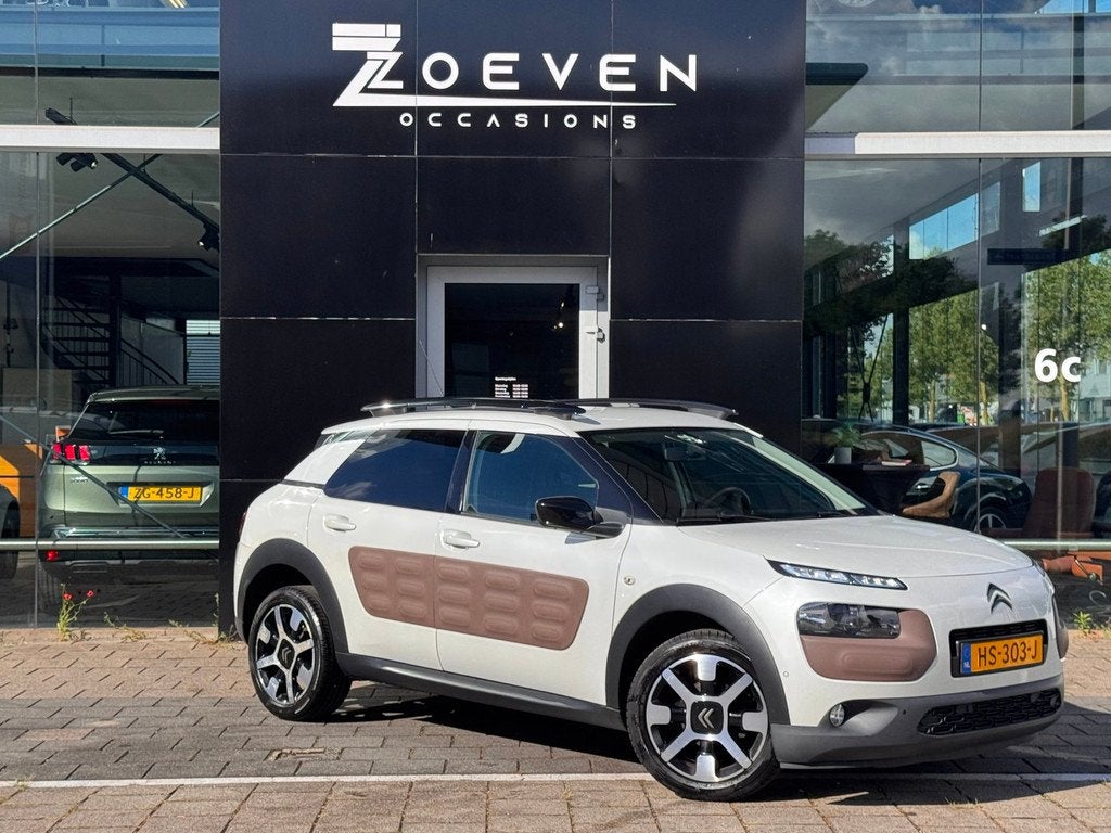 Citroen C4 Cactus 1.2 e-VTi Shine, Auto's, Stof, 82 pk, 3 cilinders, C4 Cactus