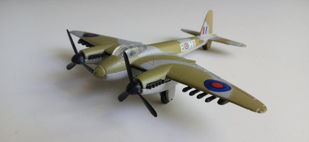 Diecast Mosquito RAF Vliegtuig - Zonder Stand, Overige merken, 1:72 tot 1:144, Gebruikt, Ophalen of Verzenden