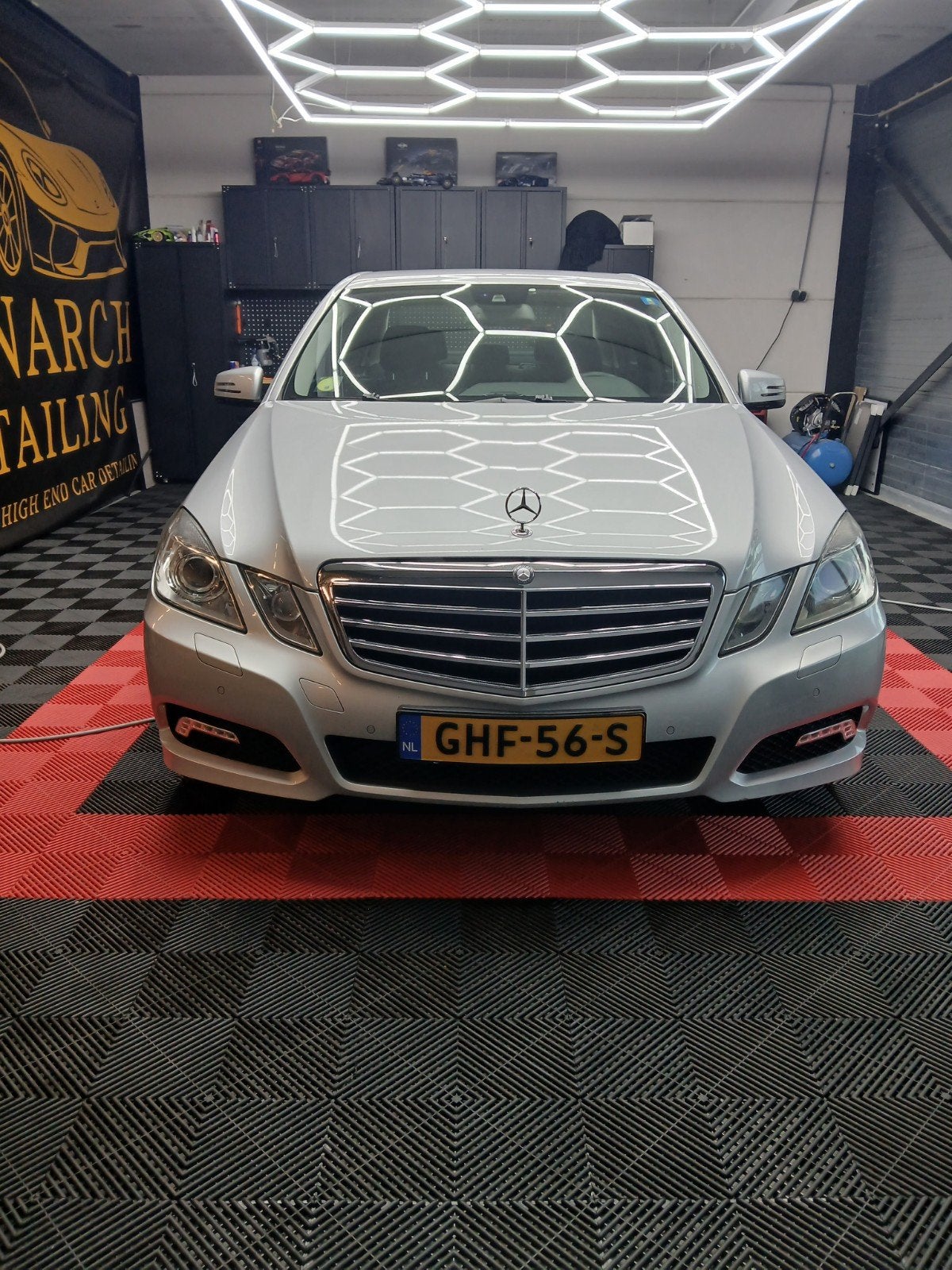 Mercedes-Benz E-Klasse E220cdi Sedan Auto5W212 2009 Grijs