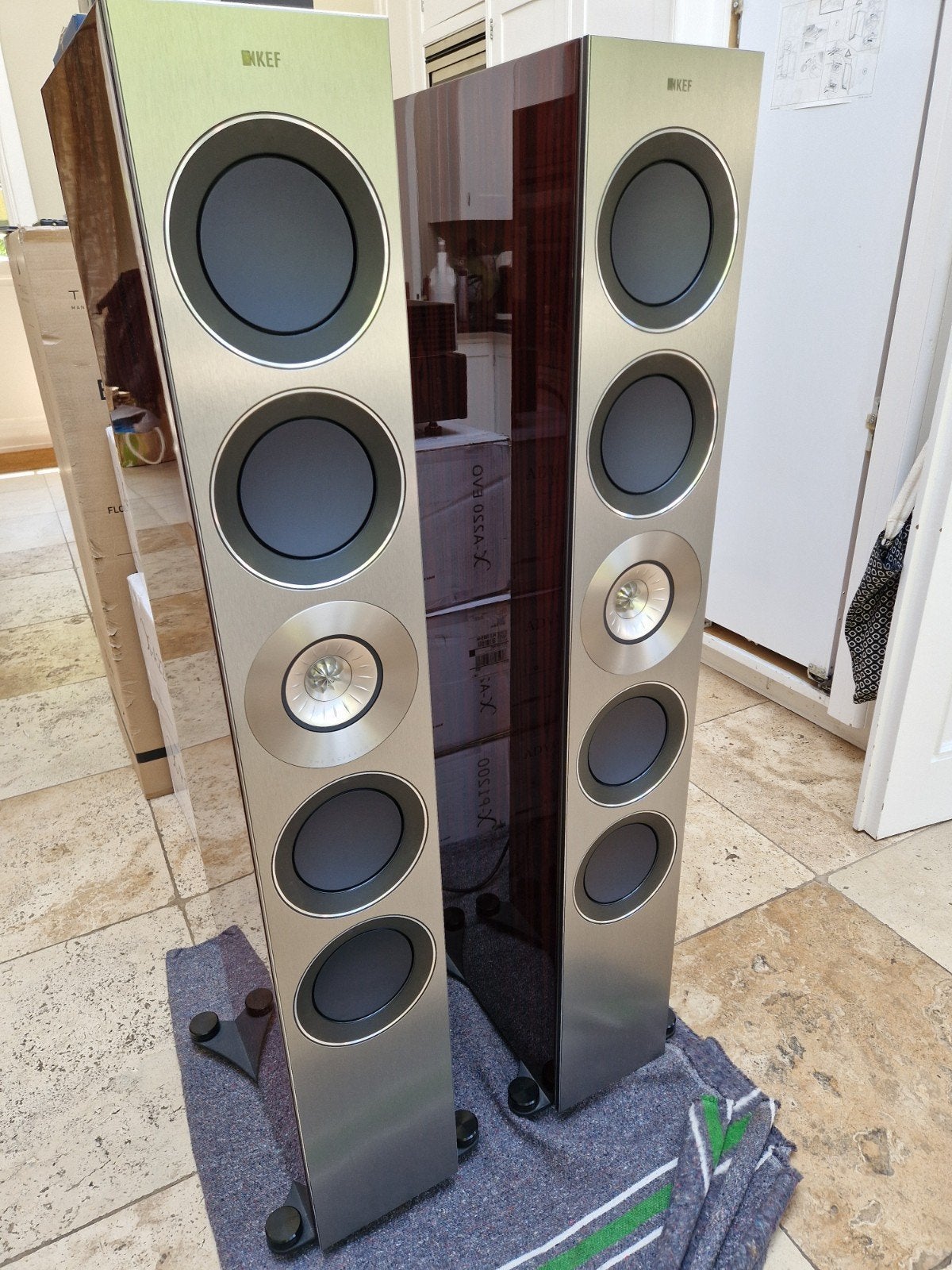 KEF Reference 5, Vloerstaande luidspreker, Basreflex, Zo goed als nieuw, KEF