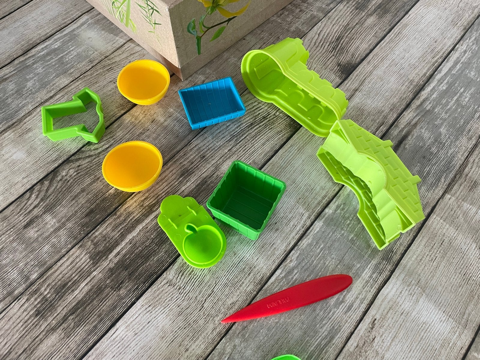 Play-Doh klei set met vormpjes en gereedschap, Ophalen of Verzenden, Zo goed als nieuw, Jongen of Meisje