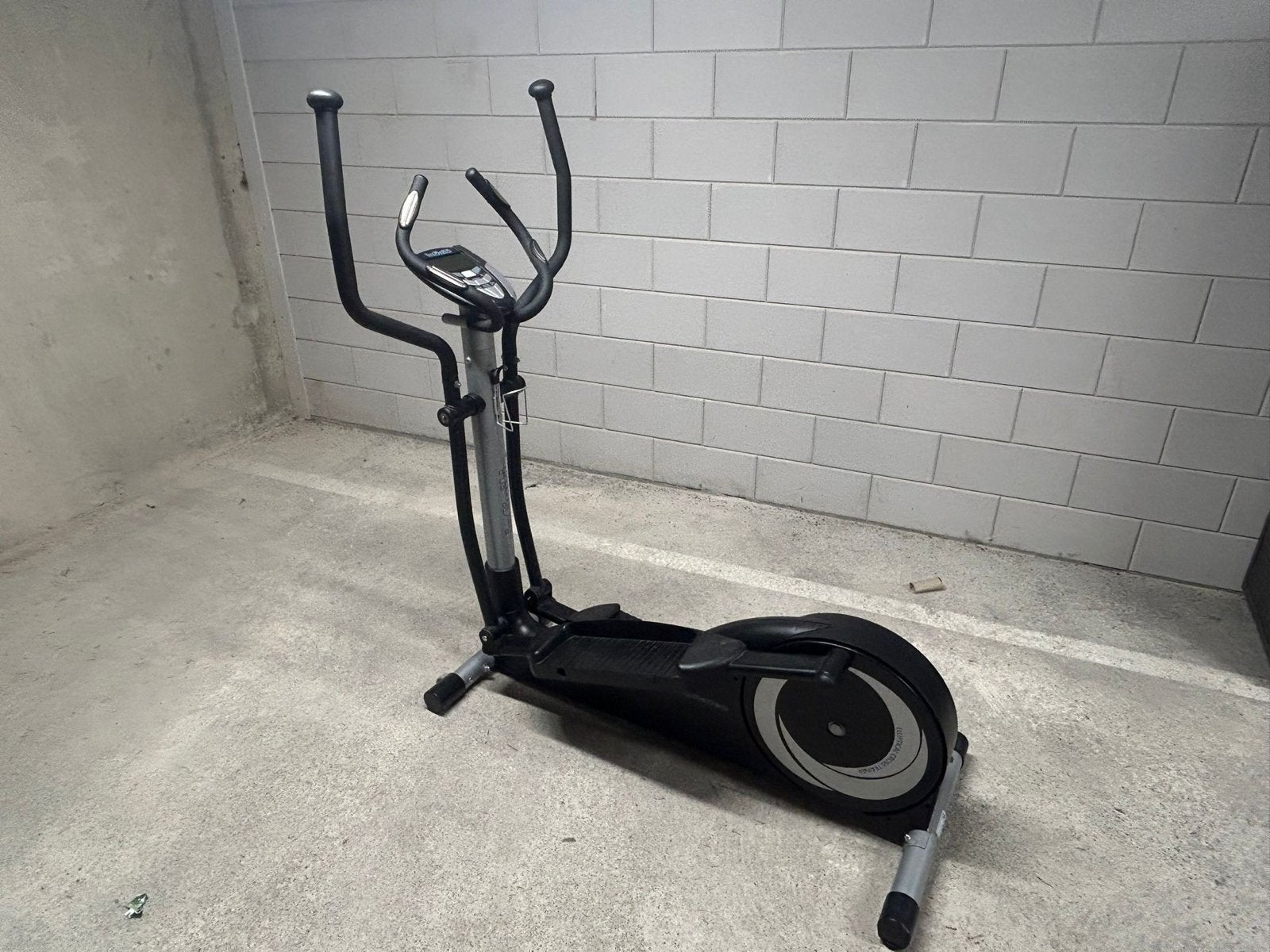 Crosstrainer Infiniti X785 - Zo Goed Als Nieuw, Sport en Fitness, Fitnessapparatuur, Ophalen, Gebruikt, Armen, Crosstrainer