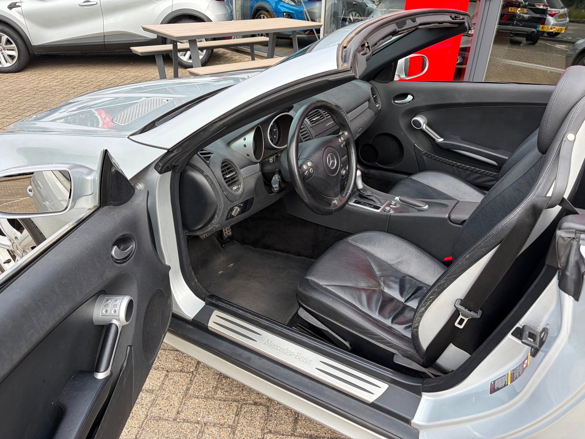 Mercedes-Benz SLK-klasse 200 Kompressor / stoelverwarming, Automaat, Achterwielaandrijving, Zwart, 4 cilinders