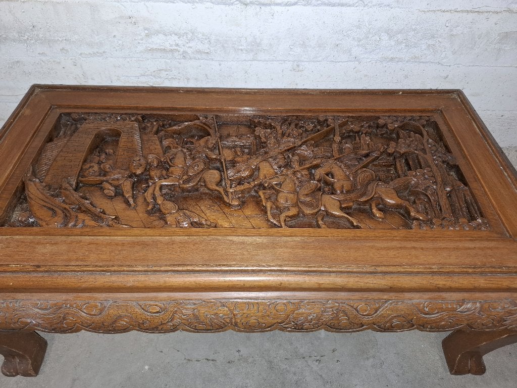 Indonesische houtsnijtafell, Ophalen