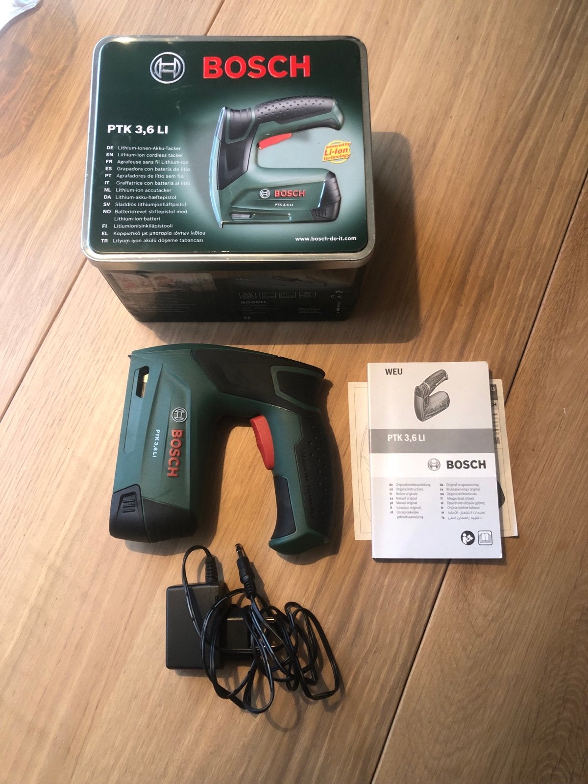 Bosch PTK 3.6 LI Accu Tacker - Zo goed als nieuw, Ophalen of Verzenden, Zo goed als nieuw, Tacker/nietmachine, Bosch