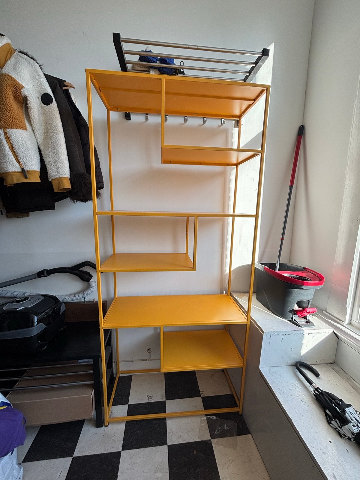 SKLUM Gele Boekenkast/Opbergrek - 85x190x35cm, Huis en Inrichting, Ophalen, Met plank(en), 50 tot 100 cm, Zo goed als nieuw