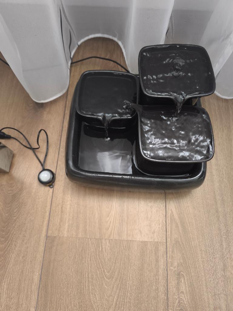 Kat water fontijn, Ophalen of Verzenden, Automatisch, Zo goed als nieuw