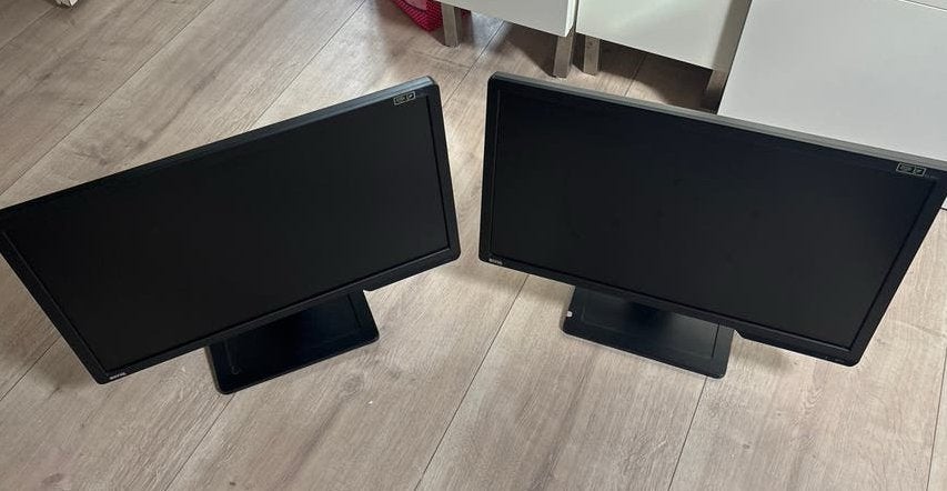 2x BenQ Zowie XL2411 144Hz Gaming Monitor, 101 t/m 150 Hz, In hoogte verstelbaar, HDMI, Full HD