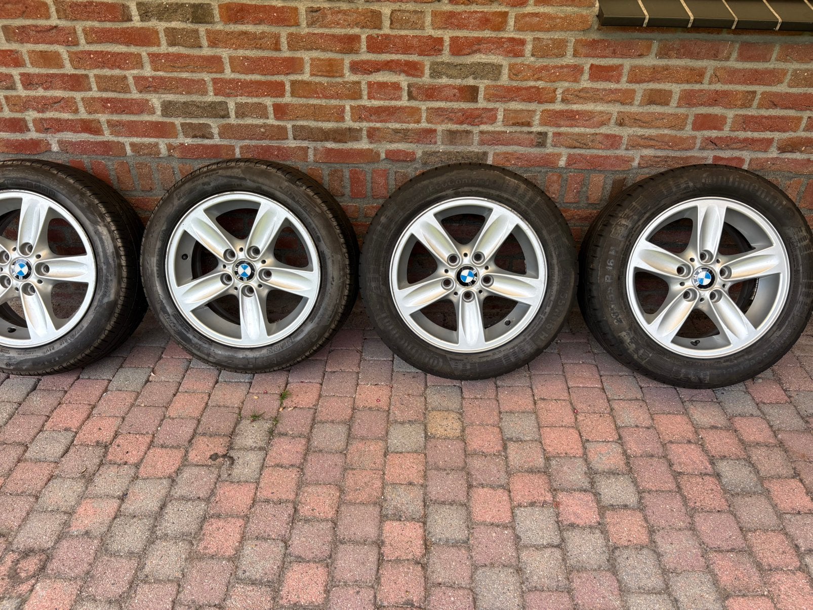 Set BMW velgen met banden 205/55 R16, Ophalen, 16 inch, 205 mm, Winterbanden