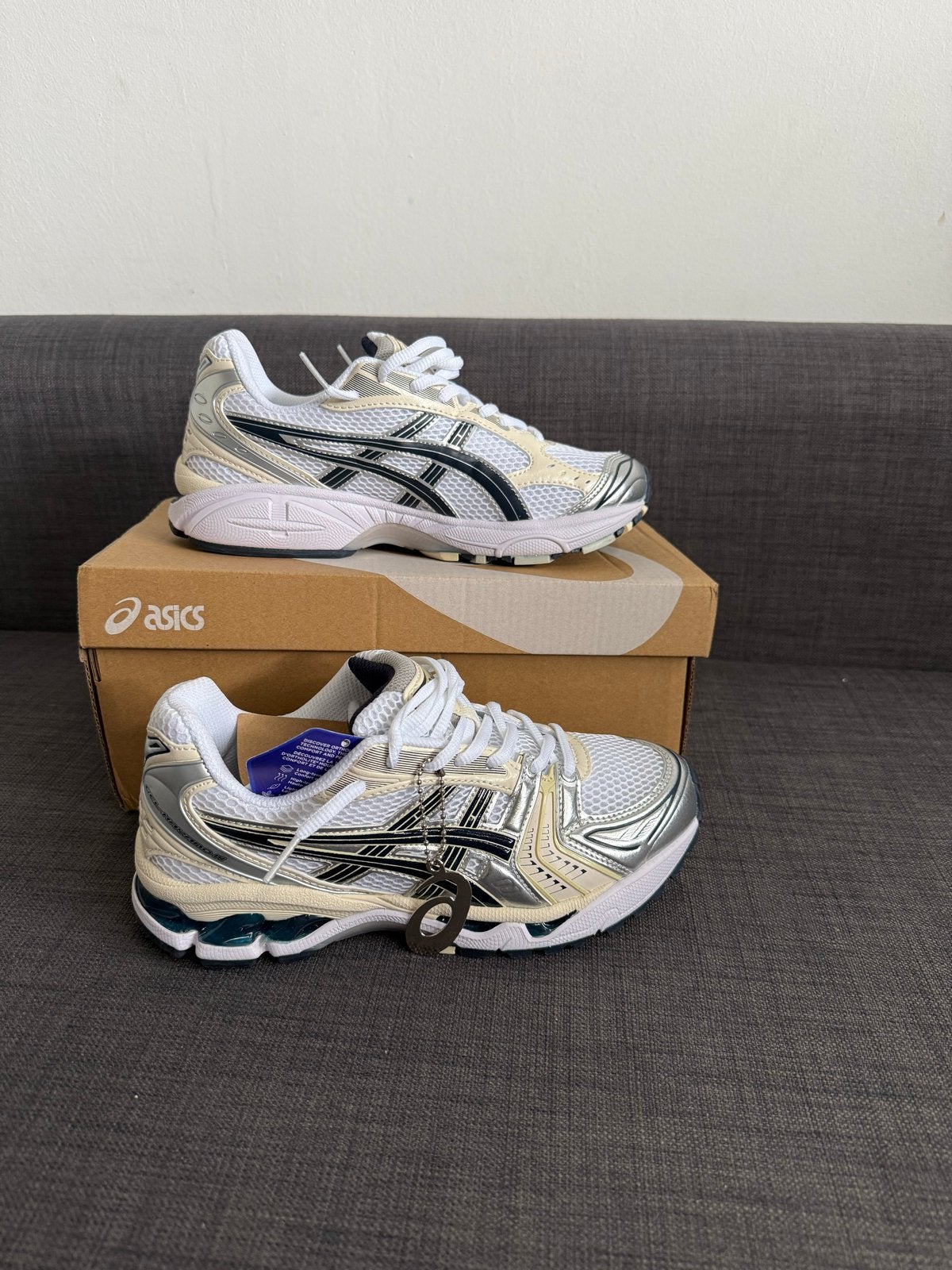 ASICS Gel-Kayano Maat 39 ( valt klein), Ophalen, Nieuw, Wit, Sneakers of Gympen