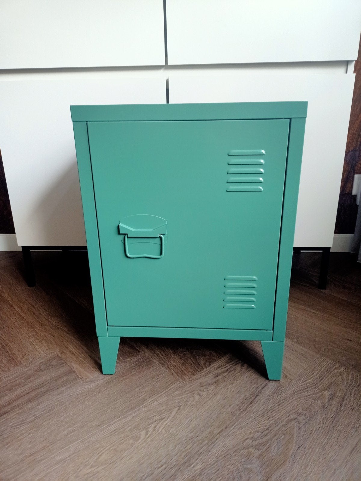 Groen metalen locker nachtkastje/opbergkastje met plank, Ophalen, Zo goed als nieuw, Industrieel, Modern