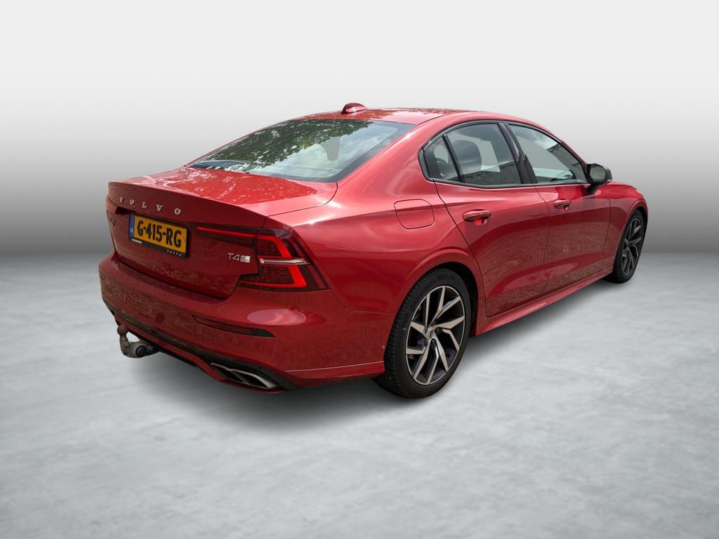 Volvo S60 2.0 T4 R-Design | | Trekhaak | Panoramadak | Parke, 12 maanden, 15 km/l, Euro 6, 750 kg