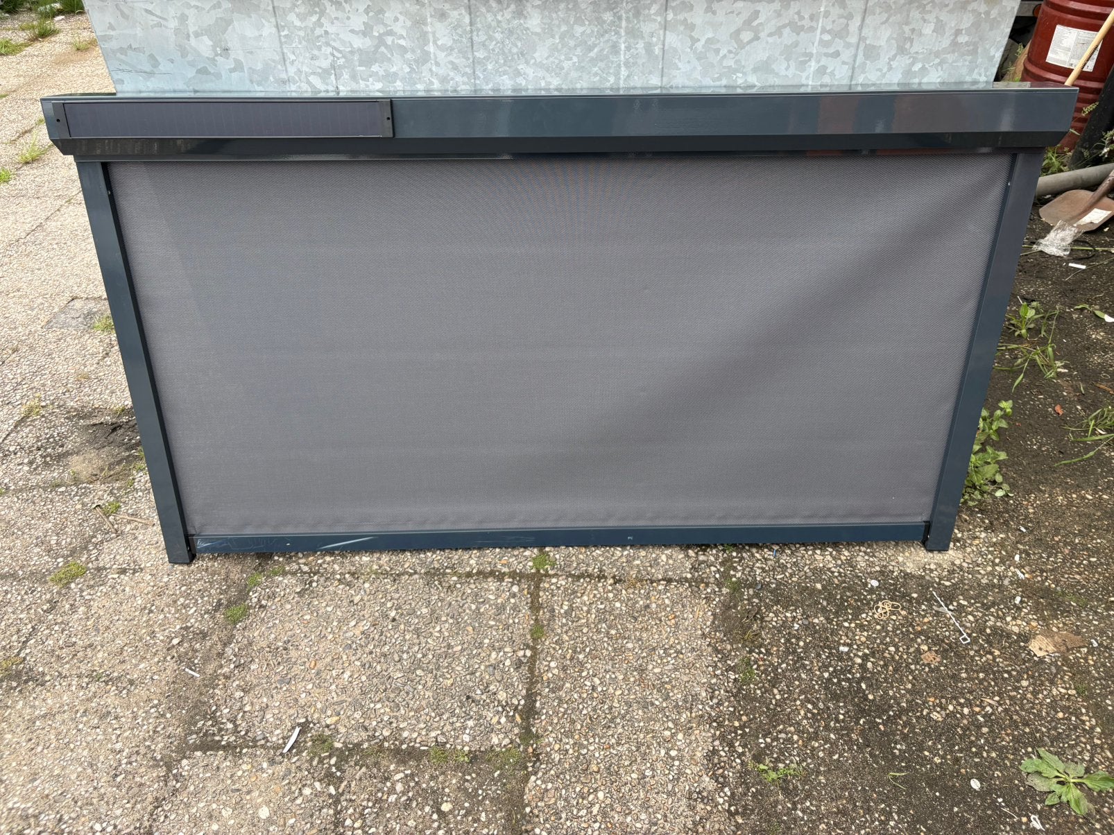 Windvast screen RAL 7016 met Brel Solar bi-directioneel, Ophalen, 150 tot 300 cm, 250 cm tot 450 cm, Screen